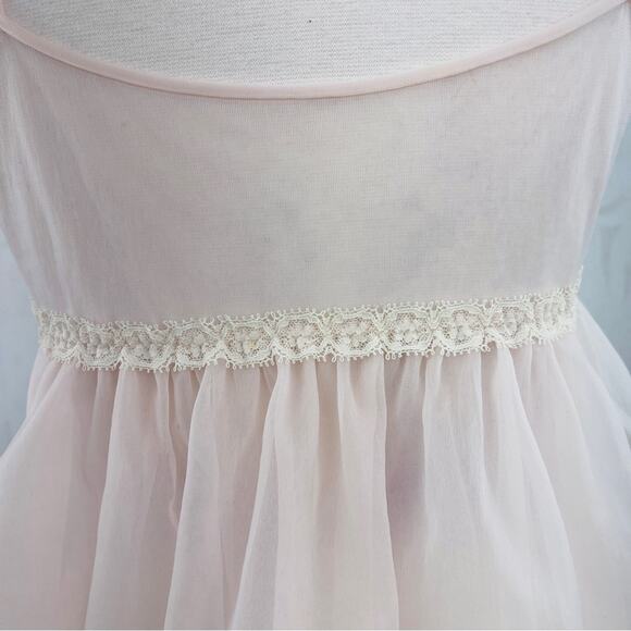 Vintage Negligee Nighty Sheer Soft Pink with Off White Lace - Picture 10 of 12